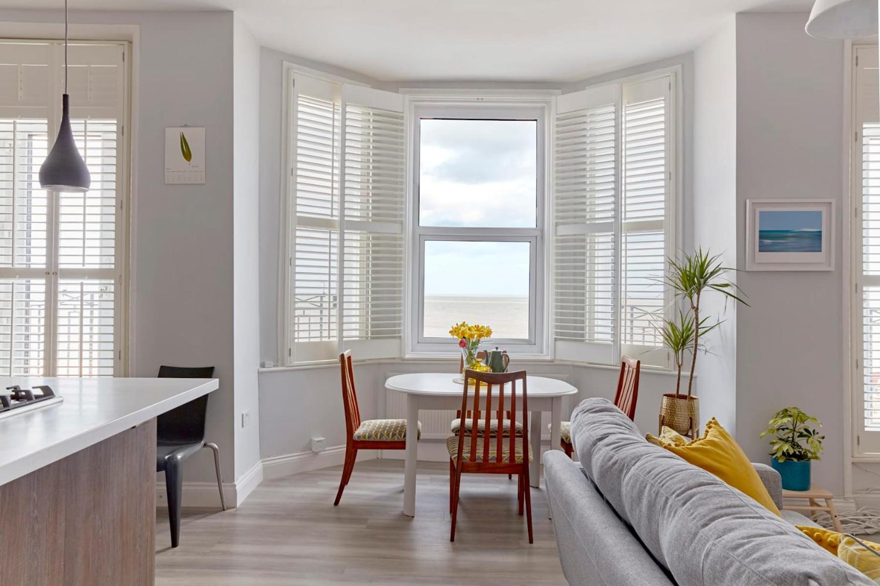 Spacious Beach Front Apartment With Stunning Sea Views Deal Exterior foto