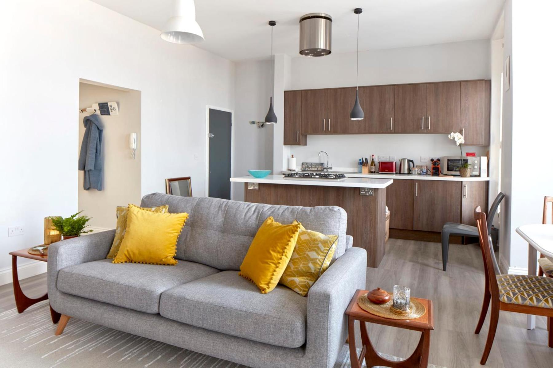 Spacious Beach Front Apartment With Stunning Sea Views Deal Exterior foto