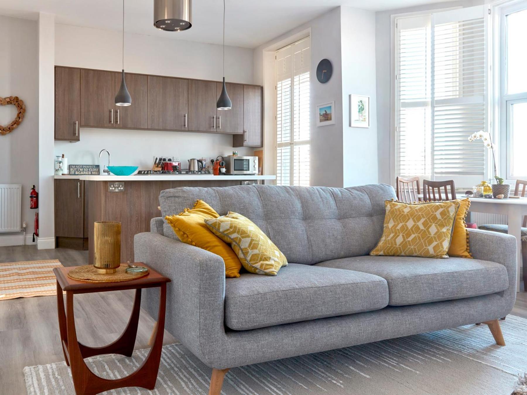 Spacious Beach Front Apartment With Stunning Sea Views Deal Exterior foto