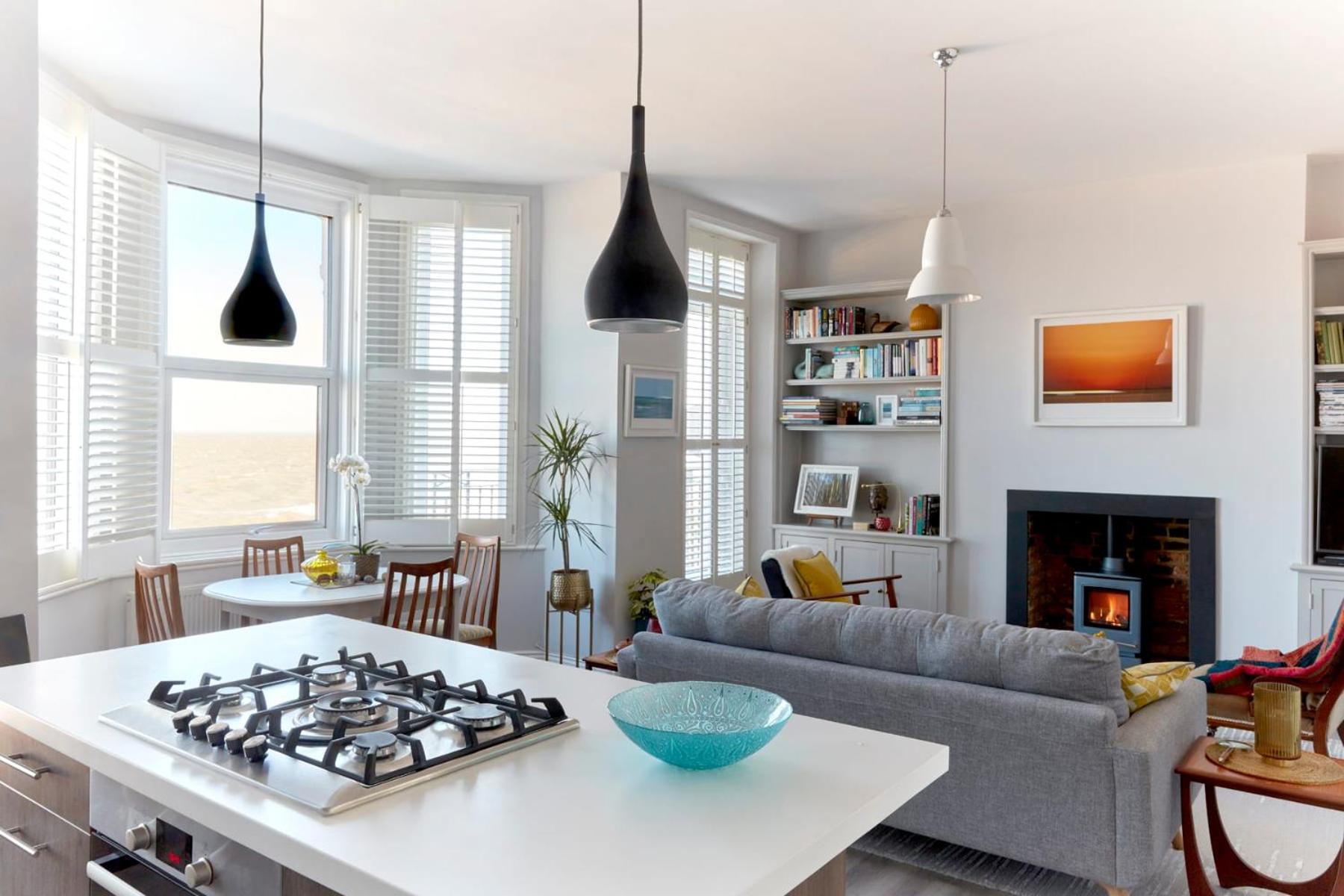 Spacious Beach Front Apartment With Stunning Sea Views Deal Exterior foto